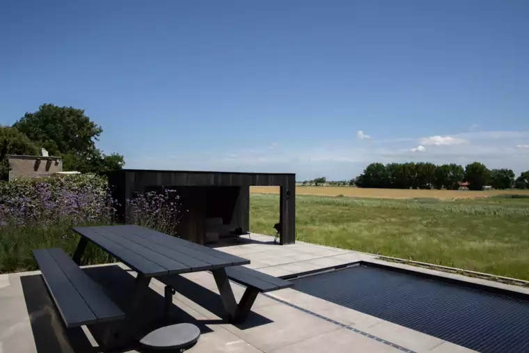 Monoblock bij moderne, strak vormgegeven loungetuin te Westende (11) - 